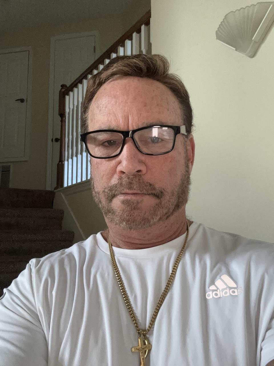 Profile photo 11 of 11