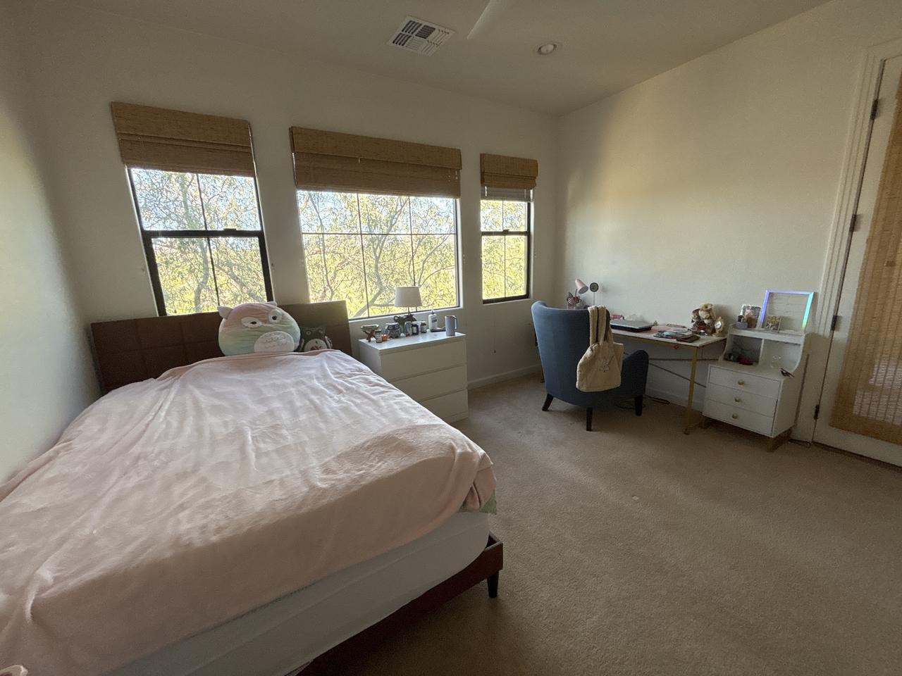 Profile photo 3 of 5