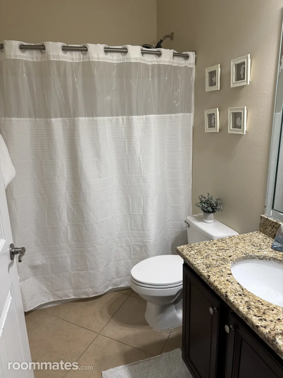 Profile photo 3 of 4