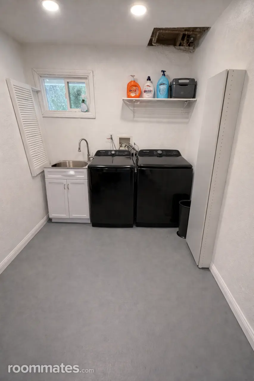 Profile photo 7 of 13