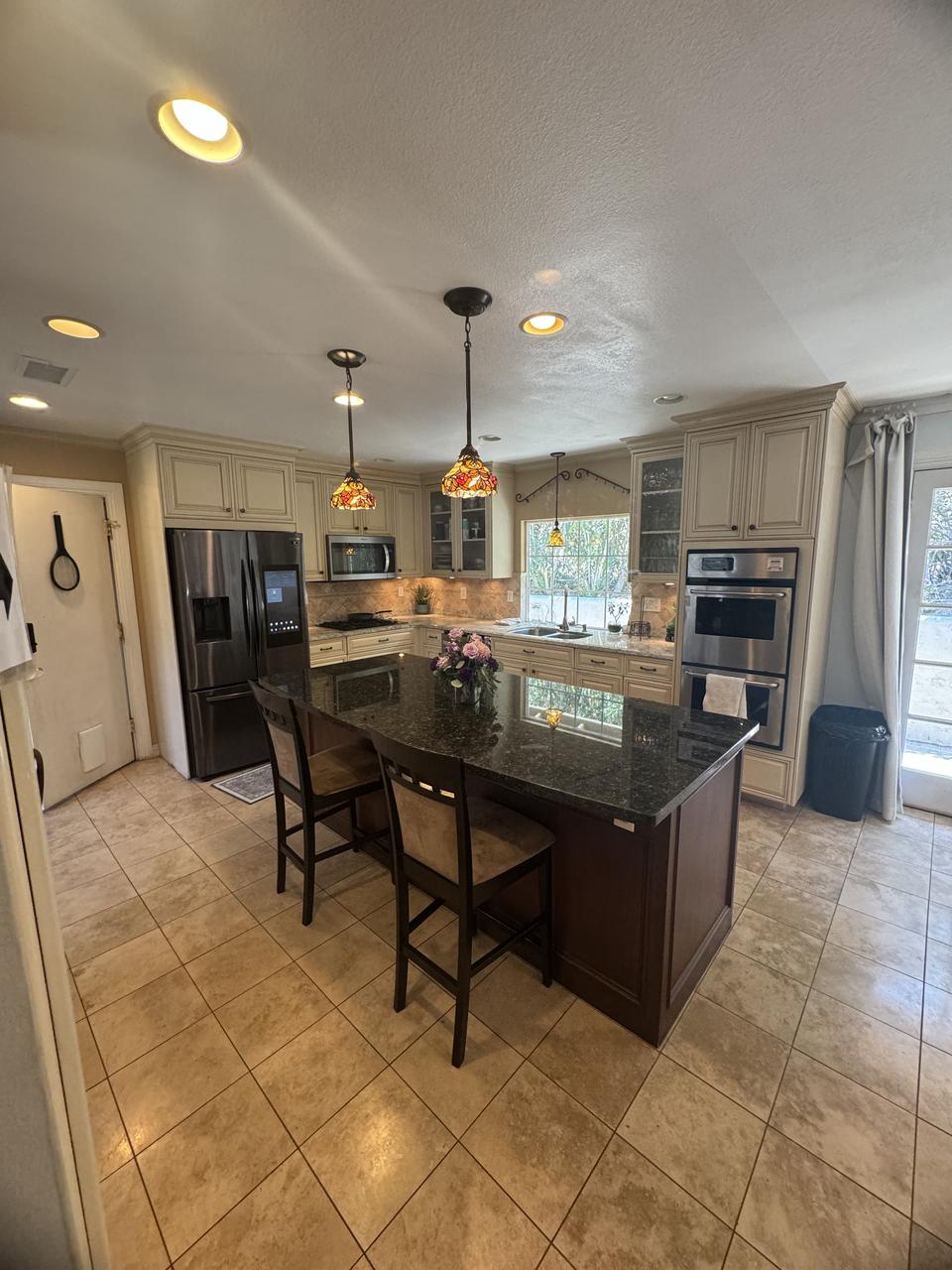 Profile photo 4 of 13