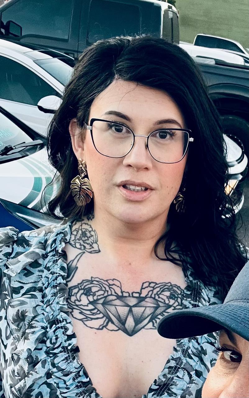 Profile photo 4 of 8