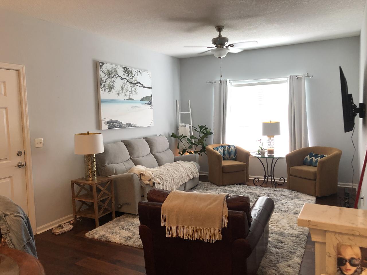 Profile photo 2 of 4