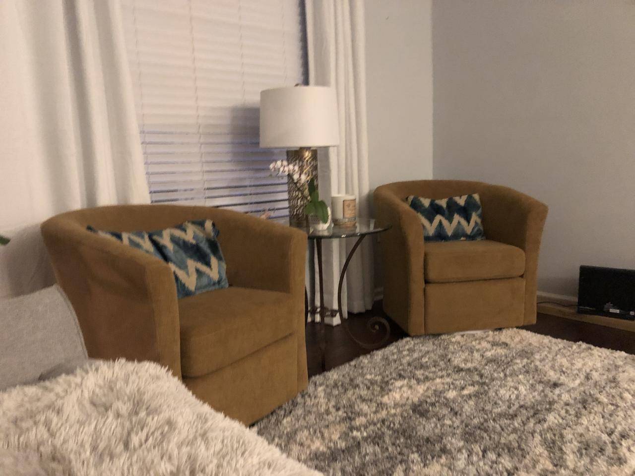 Profile photo 3 of 4