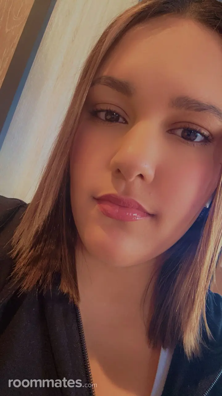 Profile photo 10 of 13