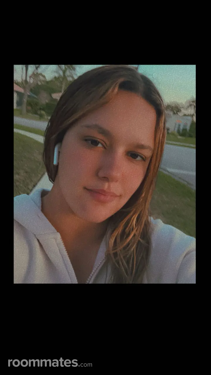 Profile photo 7 of 13