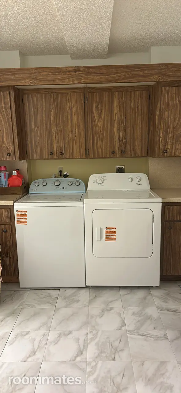 Profile photo 4 of 13