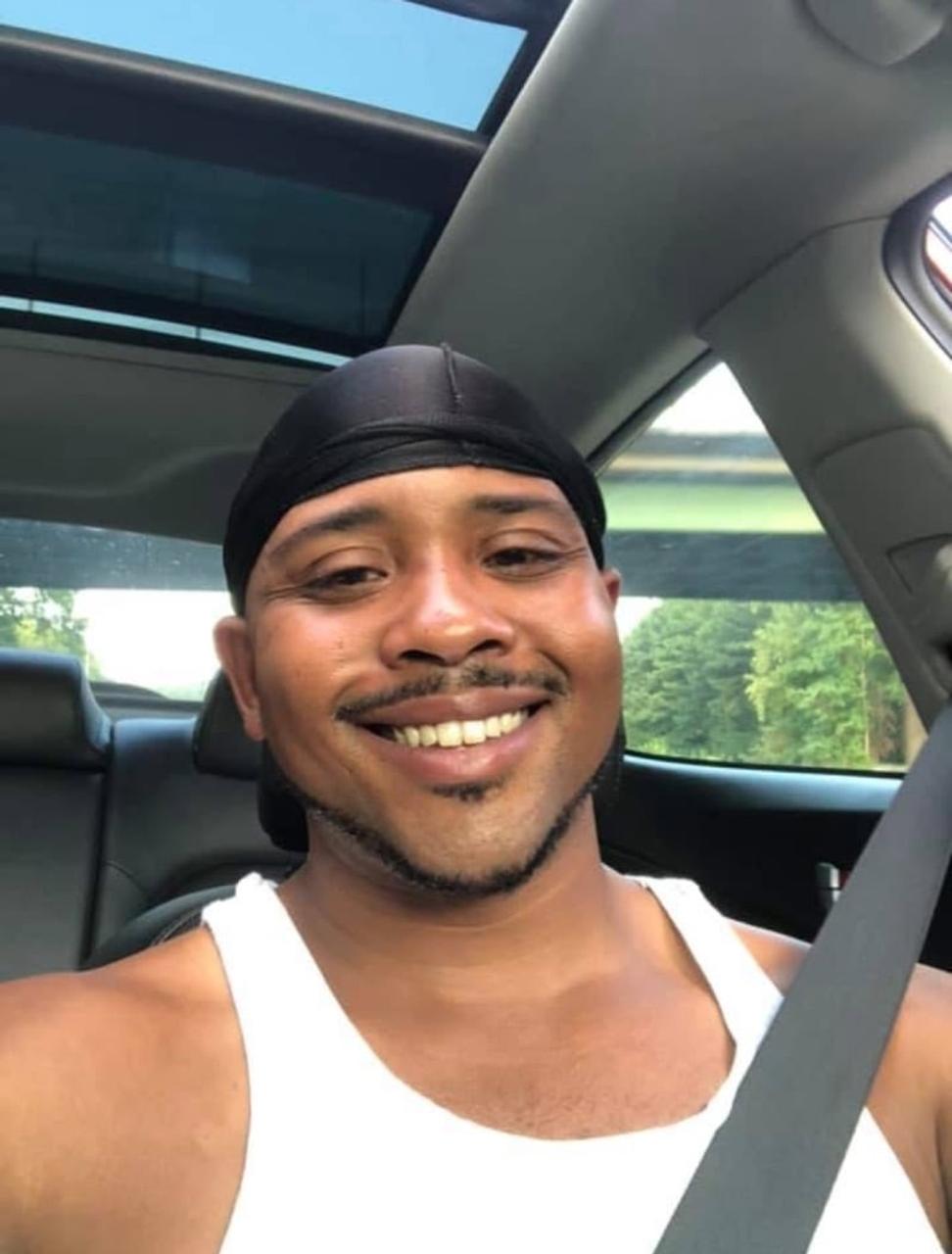 Profile photo 6 of 6