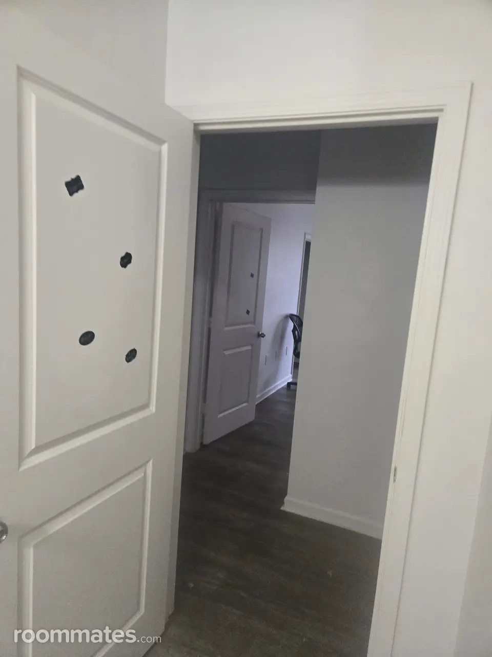 Profile photo 3 of 8