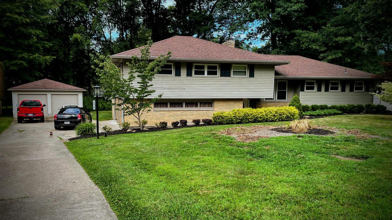 Profile photo 1 of 2