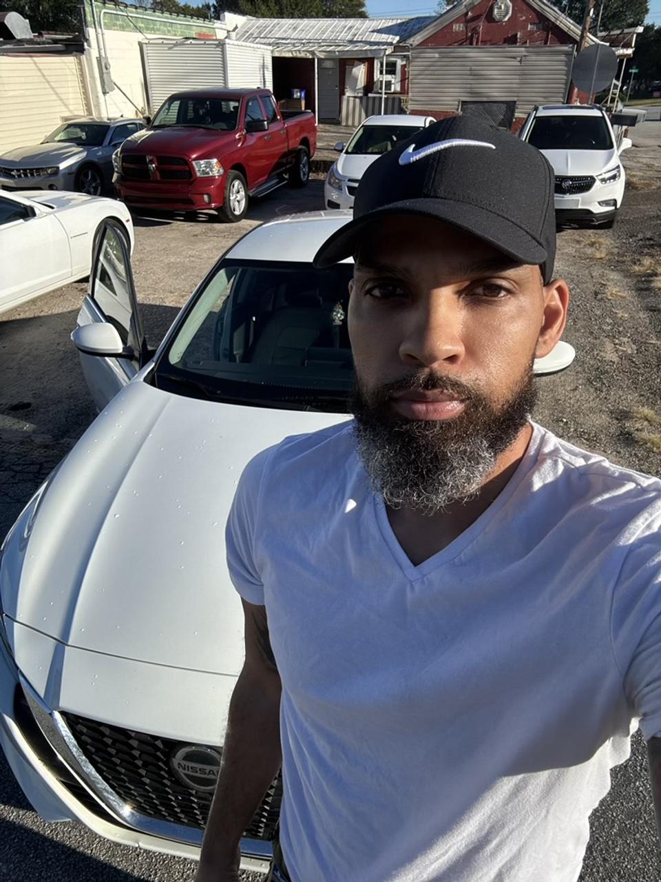 Profile photo 2 of 7