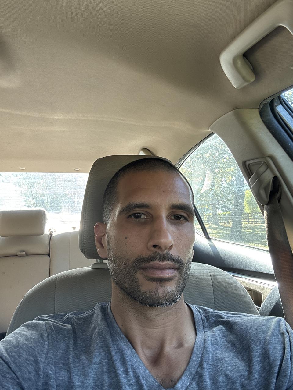 Profile photo 1 of 1