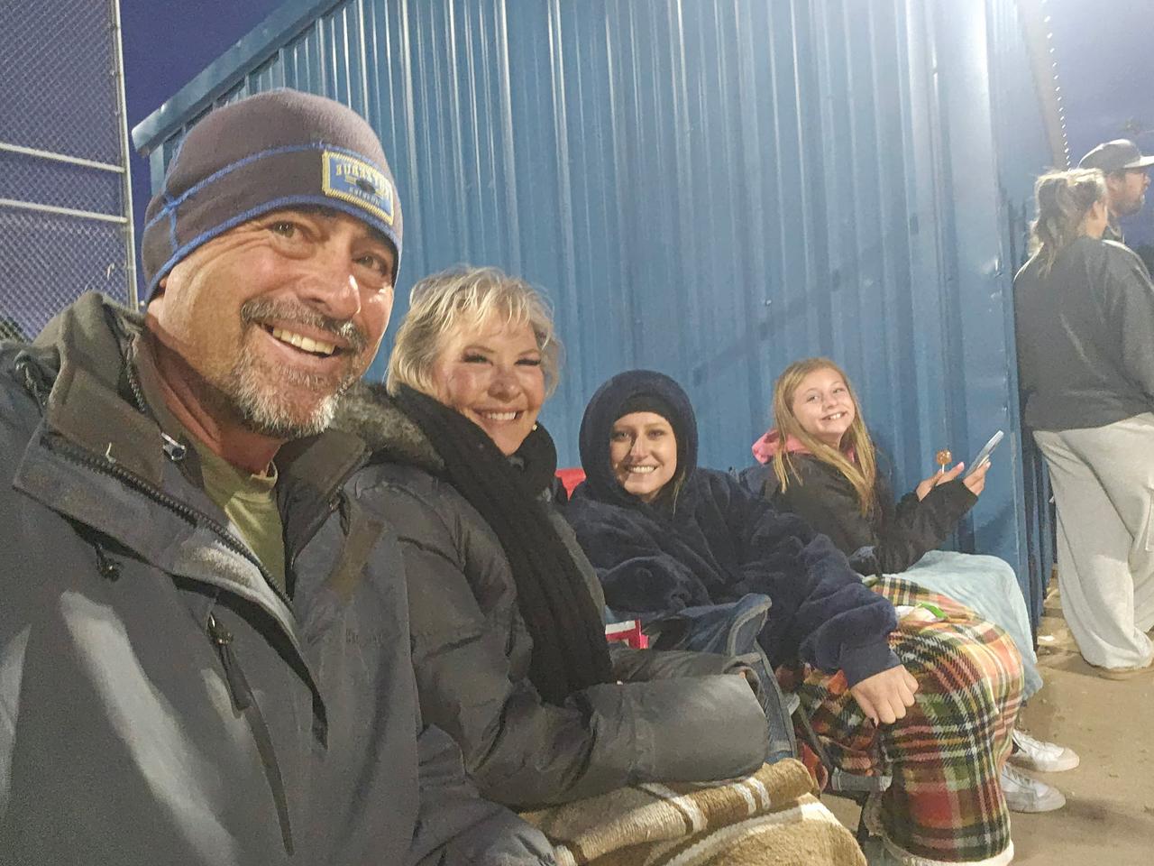 Profile photo 12 of 16