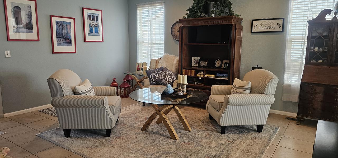 Profile photo 4 of 16