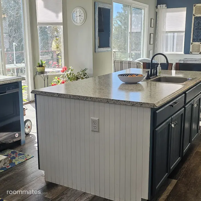Room for rent in Brighton, CO $1000, house