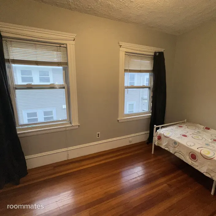 Room for rent in Quincy, MA $850, house