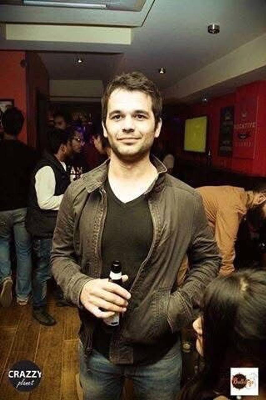 Profile photo 1 of 1