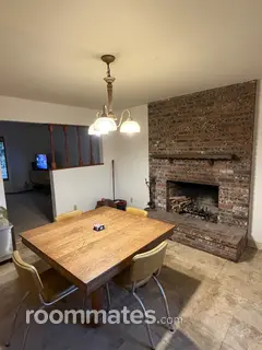 Room for rent in Portland, OR $800, house