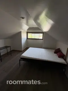 Room for rent in Chicago, IL $800, house