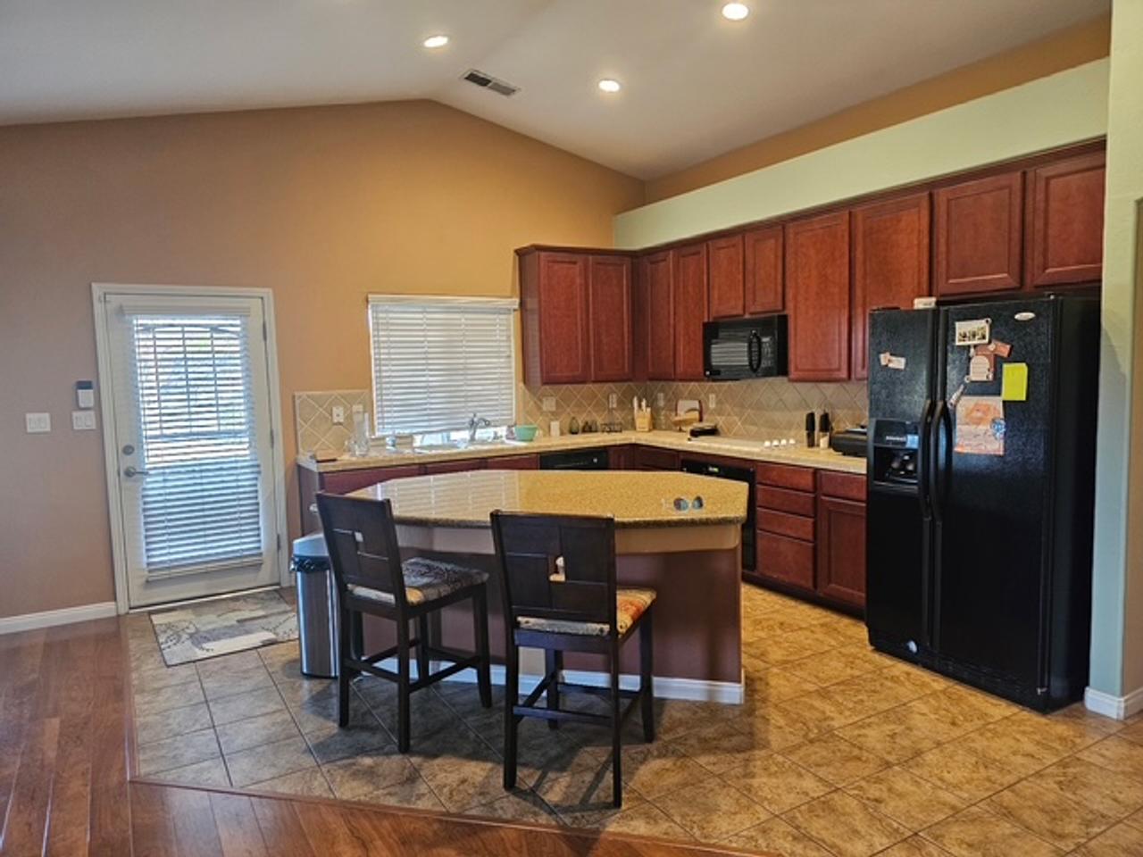 Profile photo 3 of 11