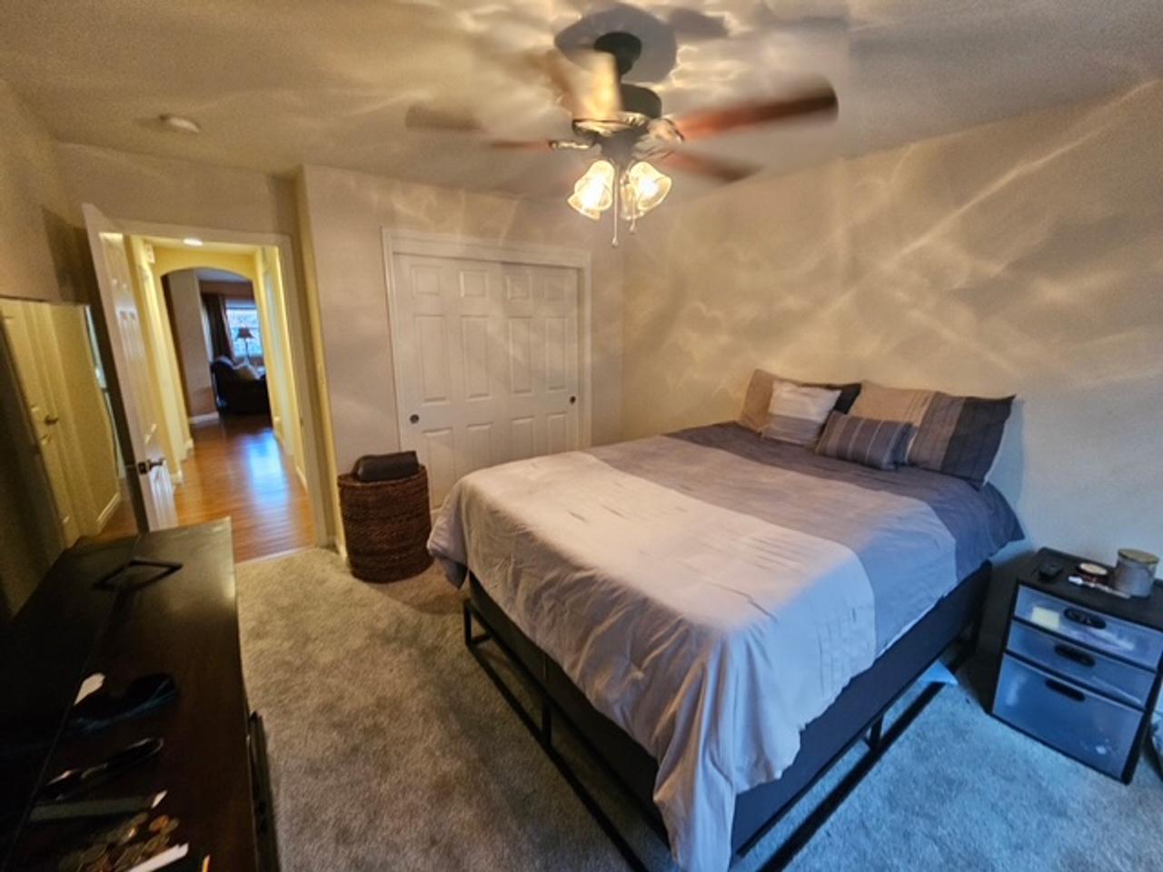 Profile photo 9 of 11