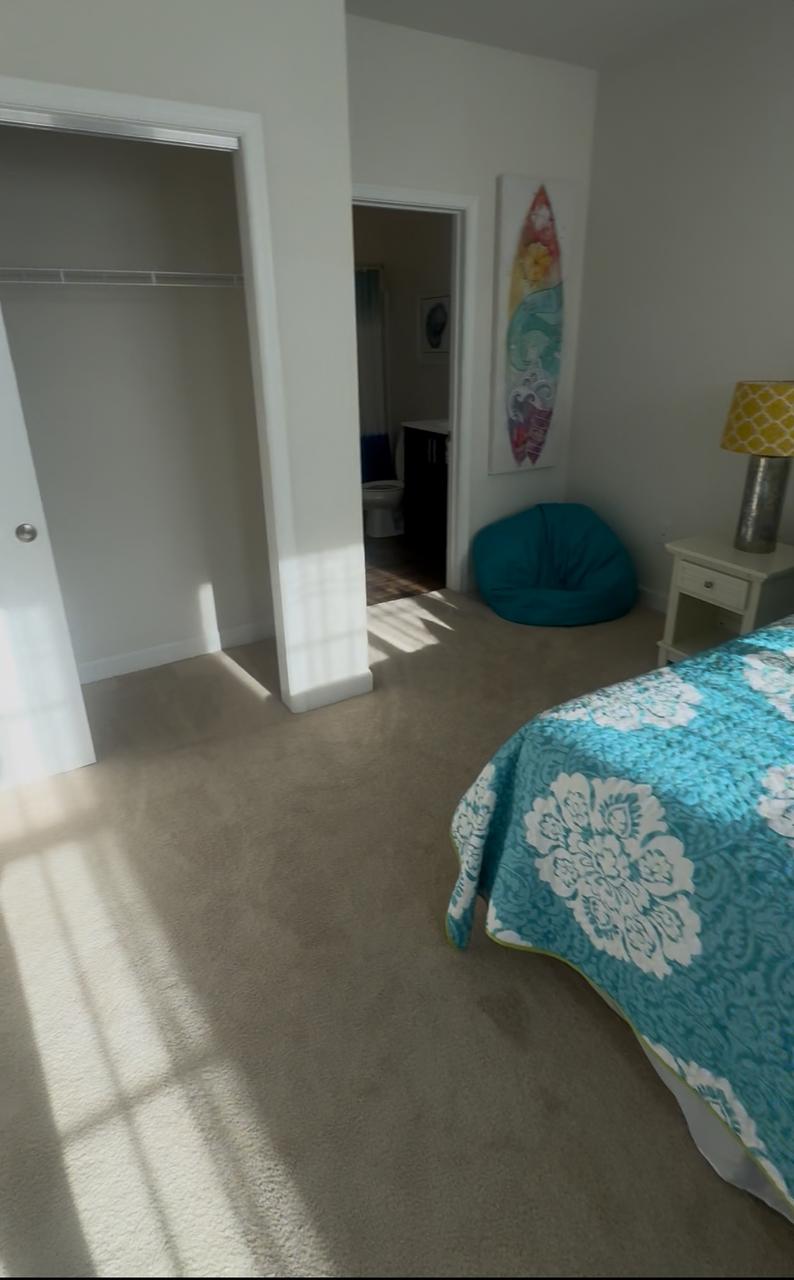 Profile photo 2 of 4