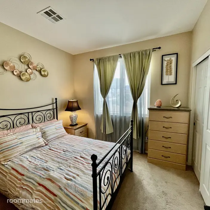 Room for rent in Las Vegas, NV $900, house