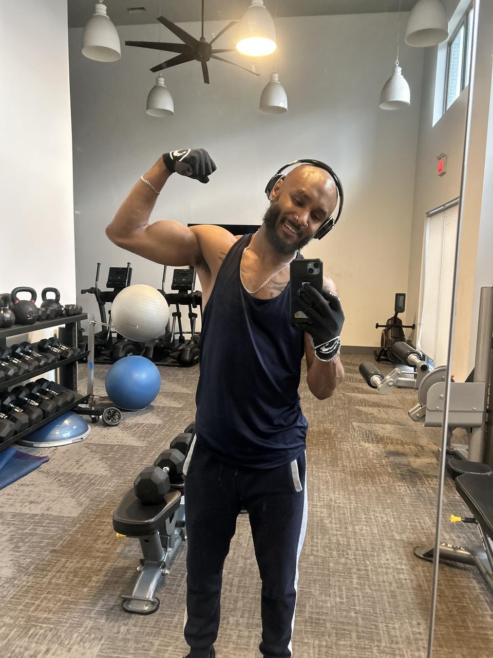 Profile photo 7 of 9