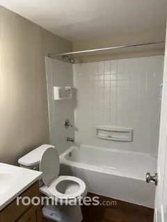 Room for rent in Downers Grove, IL $850, apartment