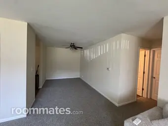 Room for rent in Downers Grove, IL $850, apartment