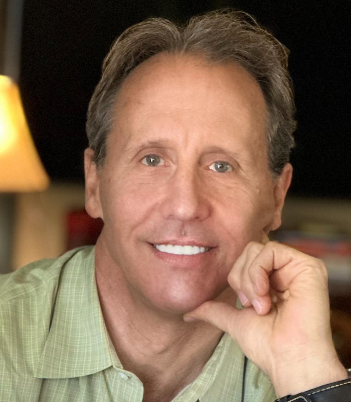 Profile photo 12 of 12