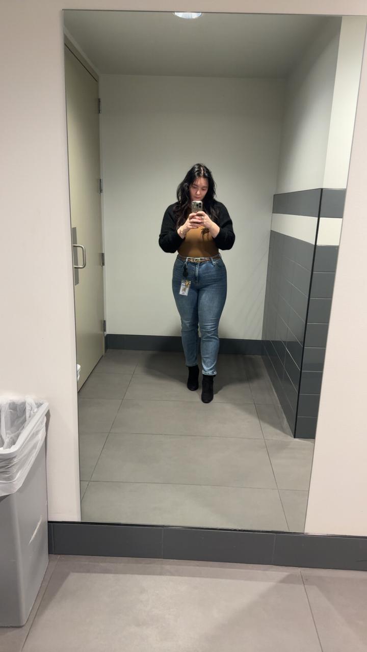 Profile photo 12 of 14