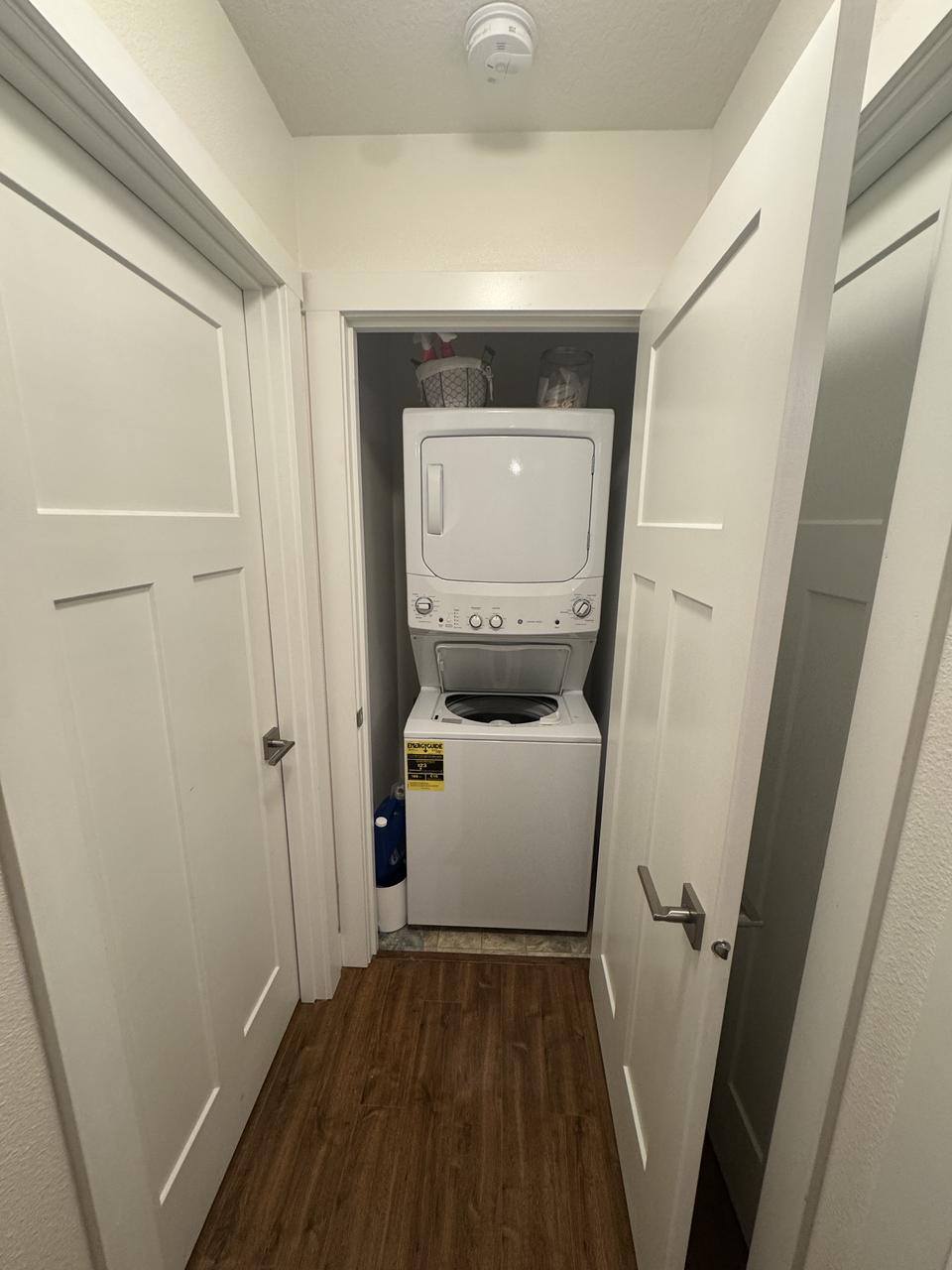 Profile photo 7 of 14