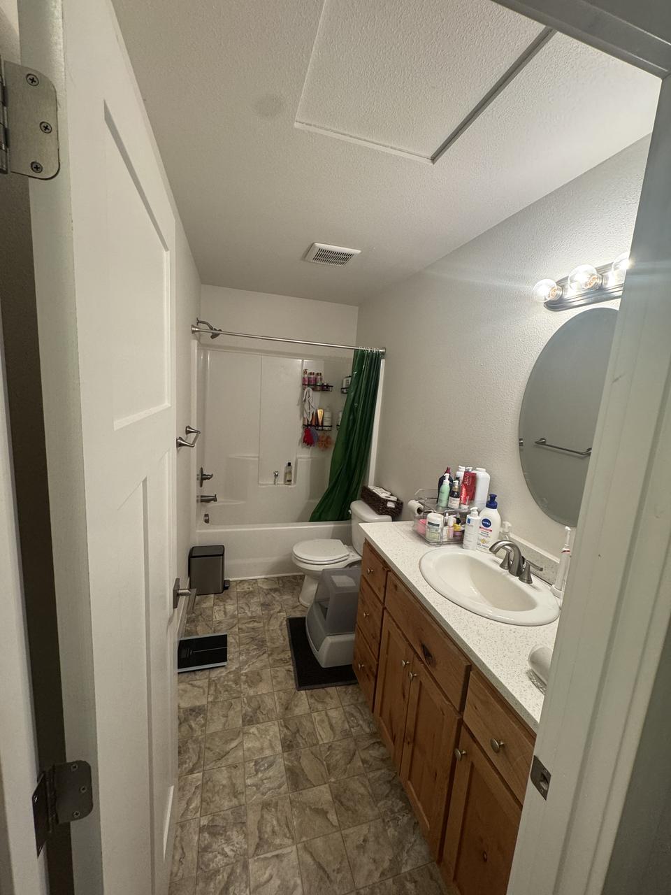 Profile photo 3 of 14