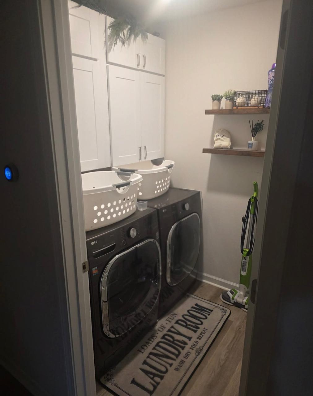 Profile photo 6 of 17