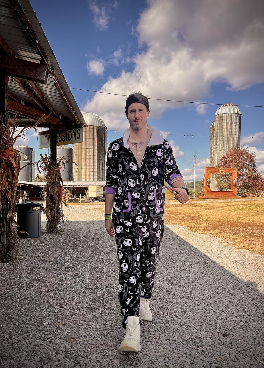 Profile photo 12 of 14