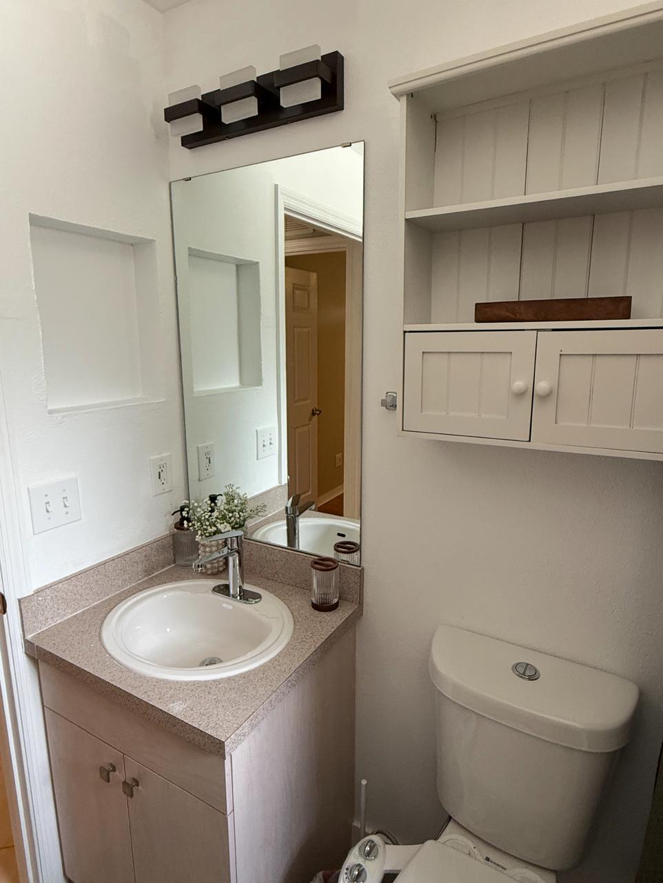 Profile photo 2 of 11