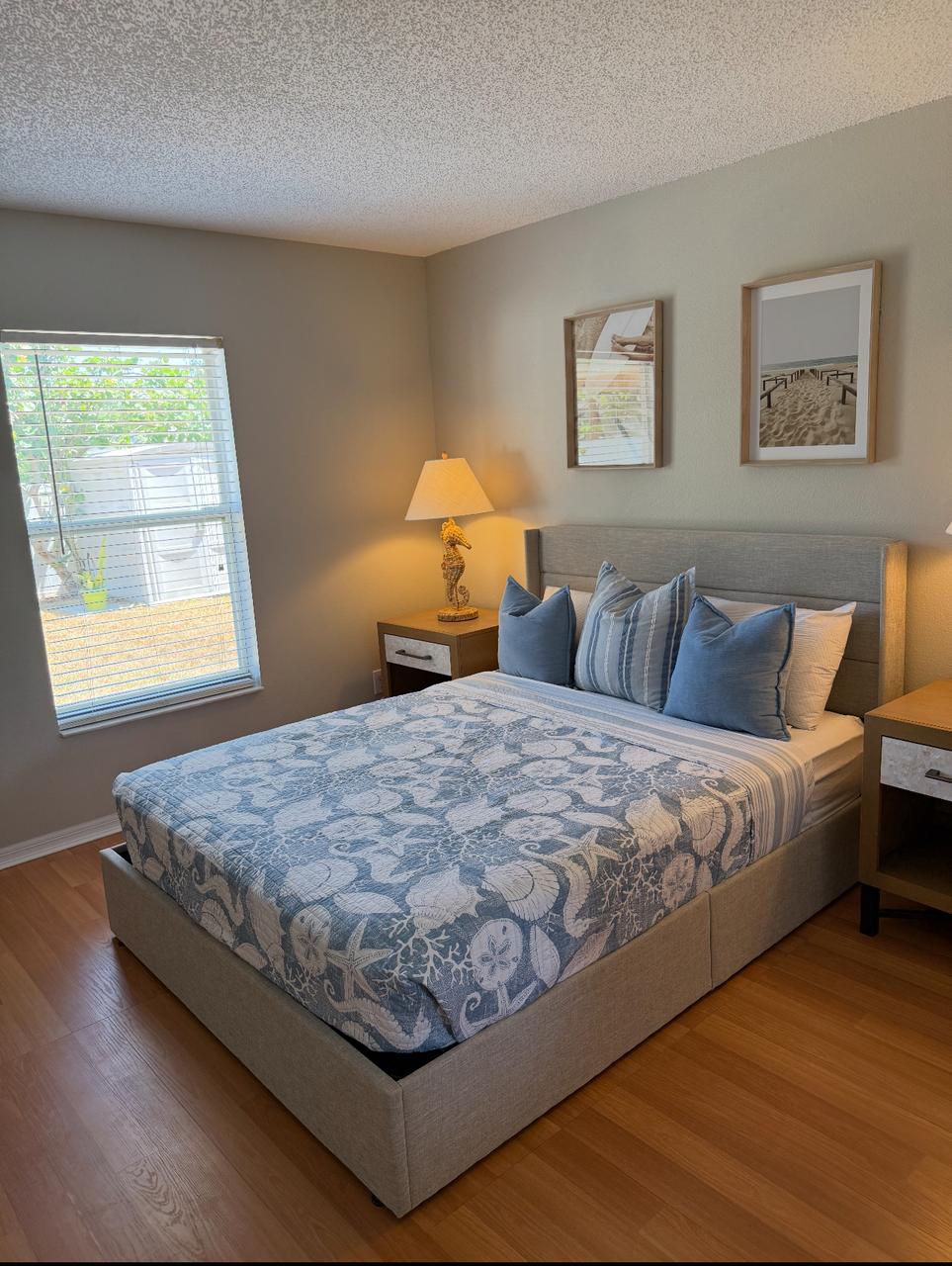 Profile photo 9 of 11