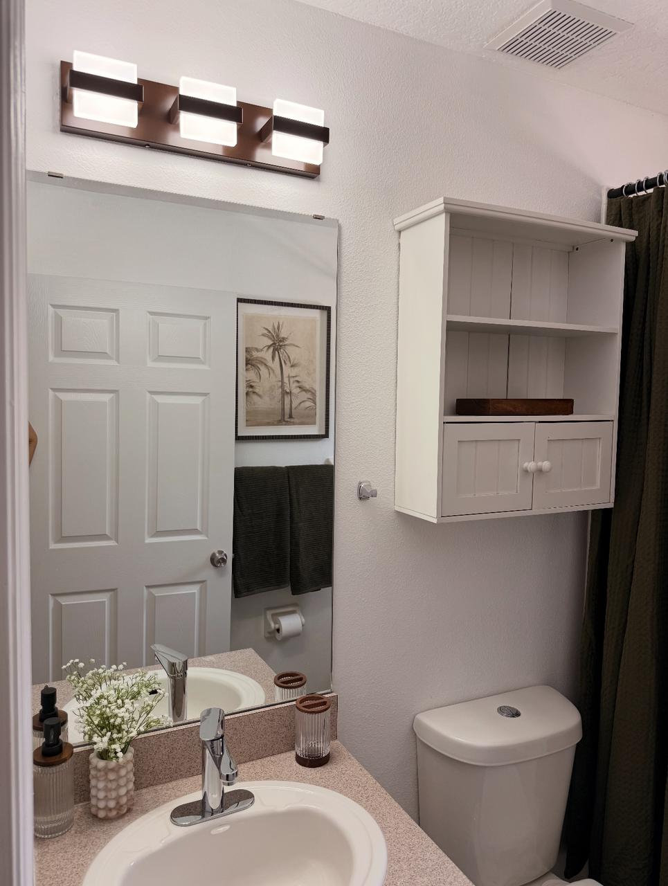 Profile photo 4 of 11