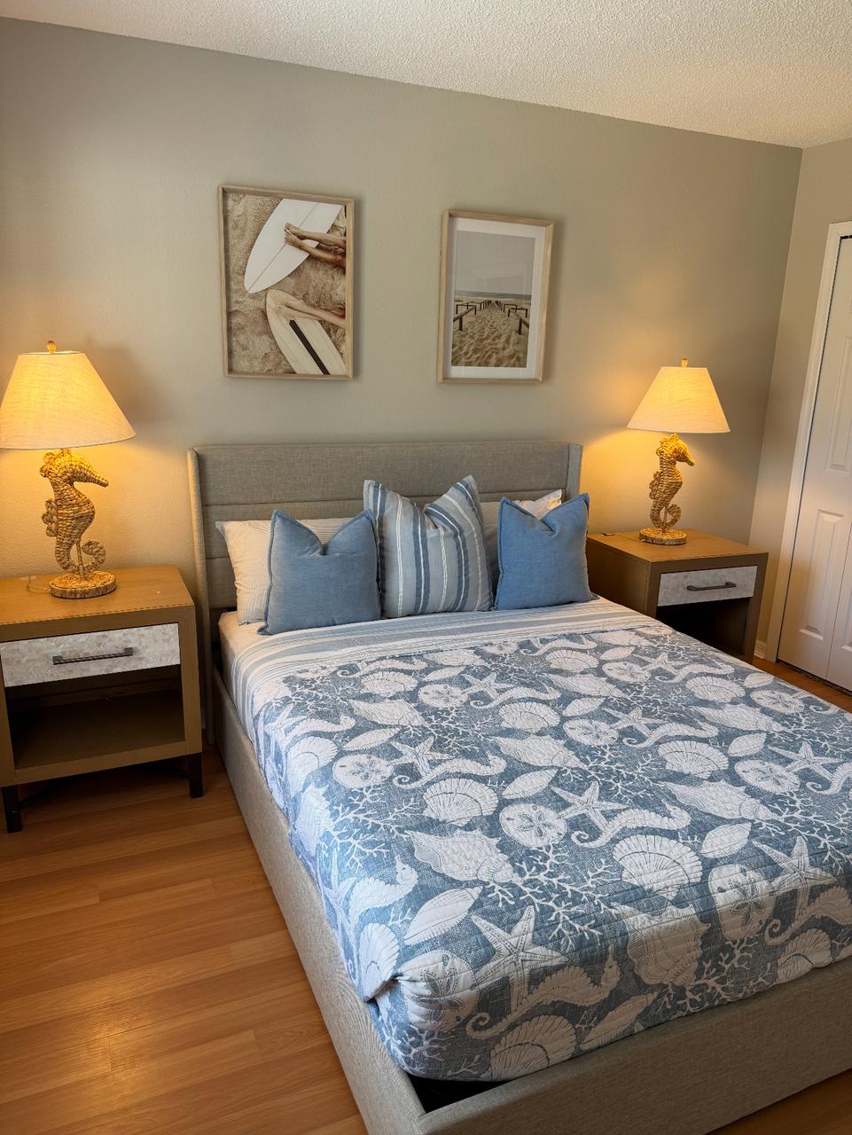 Profile photo 1 of 11