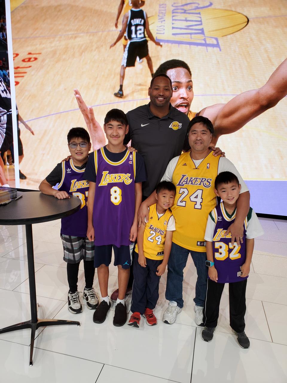 Profile photo 7 of 7