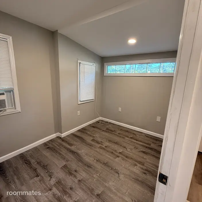 Room for rent in Pine Hill, NJ $850, house