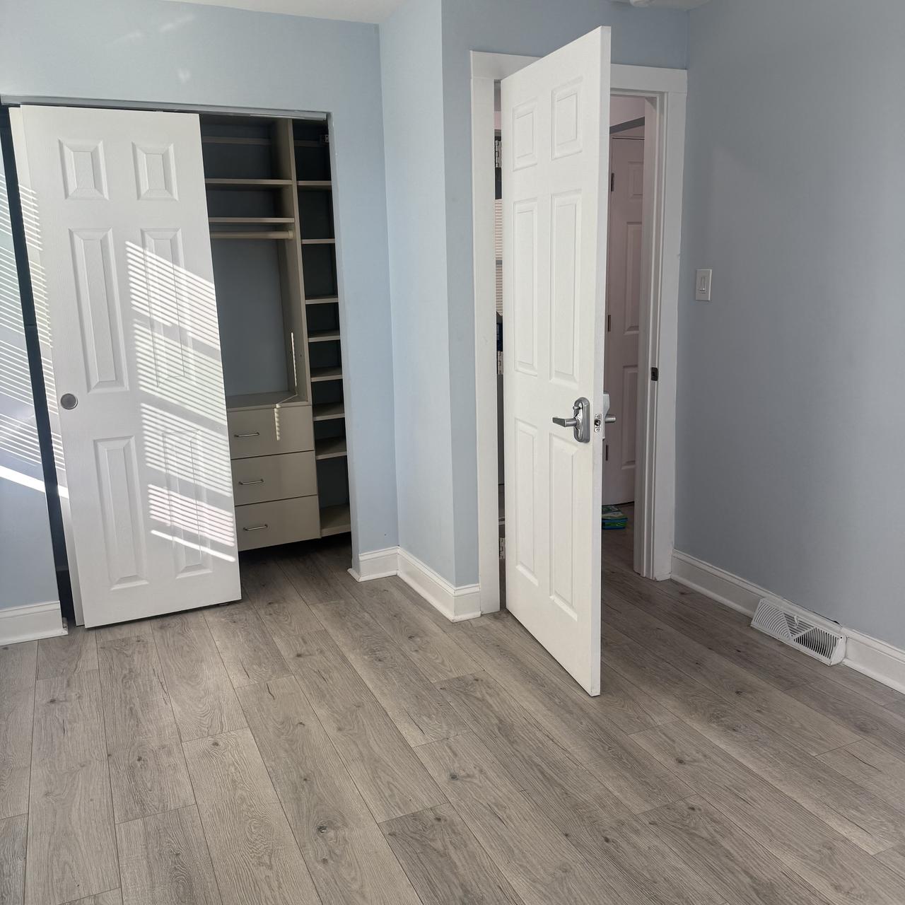 Profile photo 4 of 8