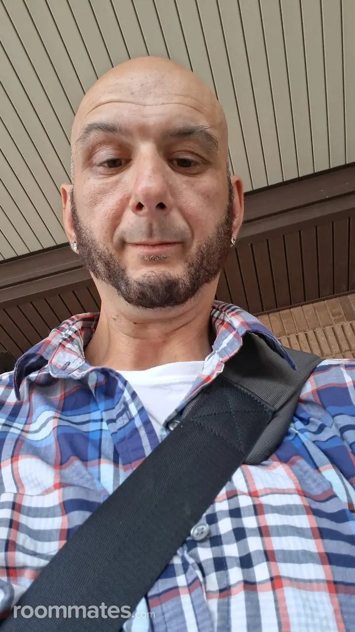 Profile photo 4 of 4