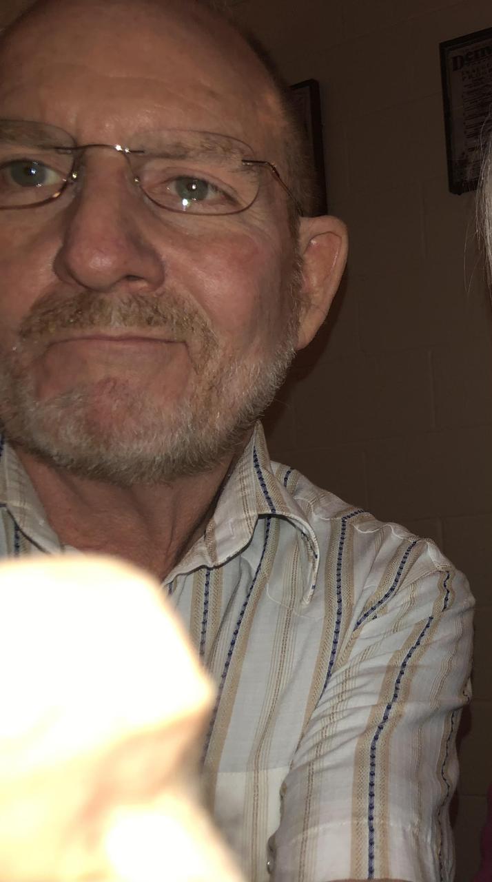 Profile photo 3 of 4