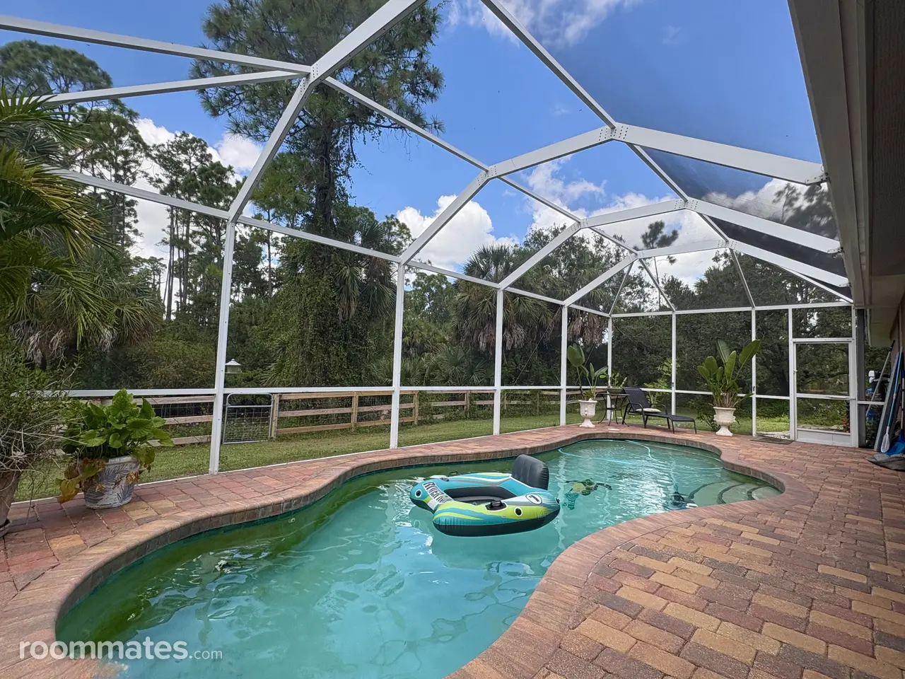 Profile photo 3 of 9