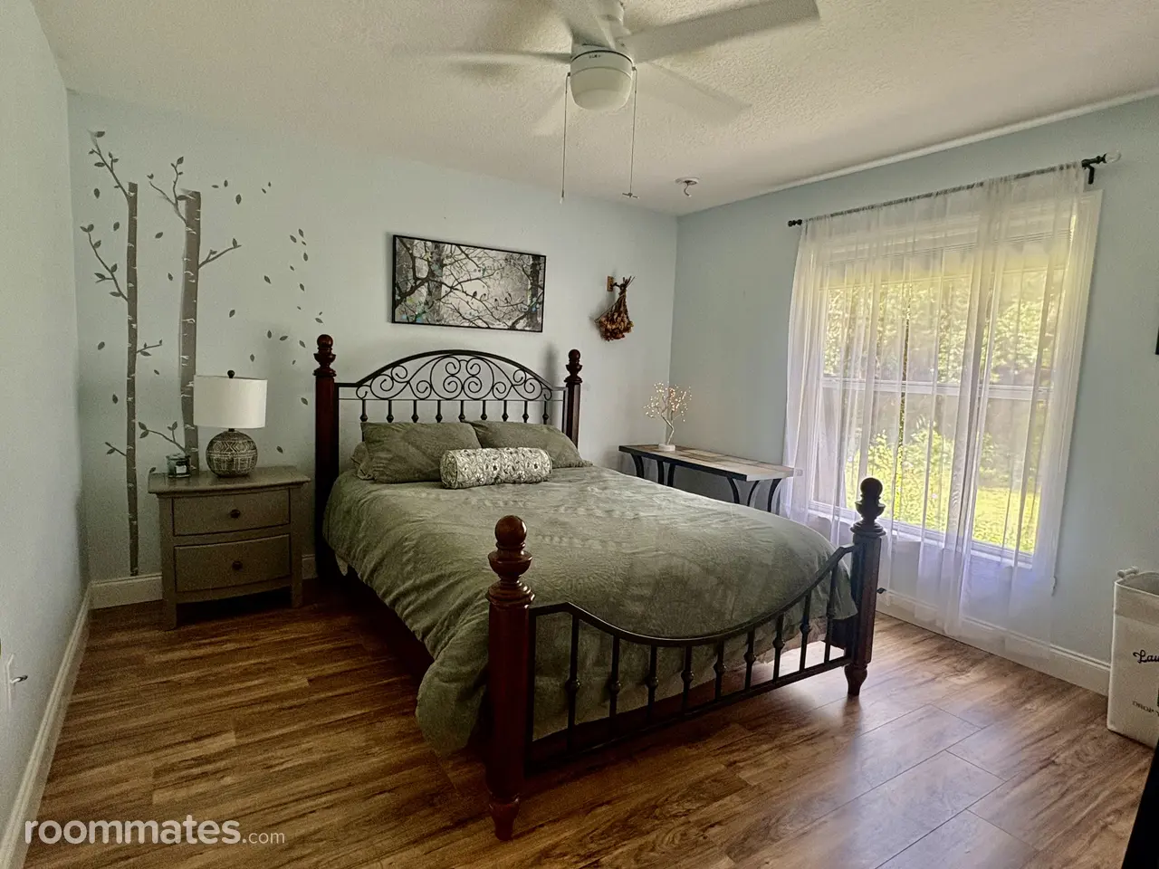 Profile photo 1 of 9