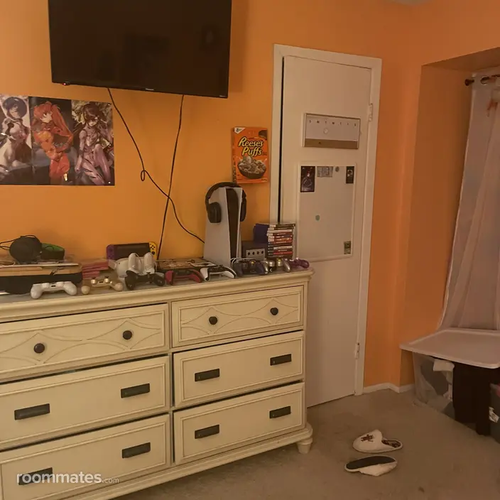 Room for rent in Brick, NJ $900, condo
