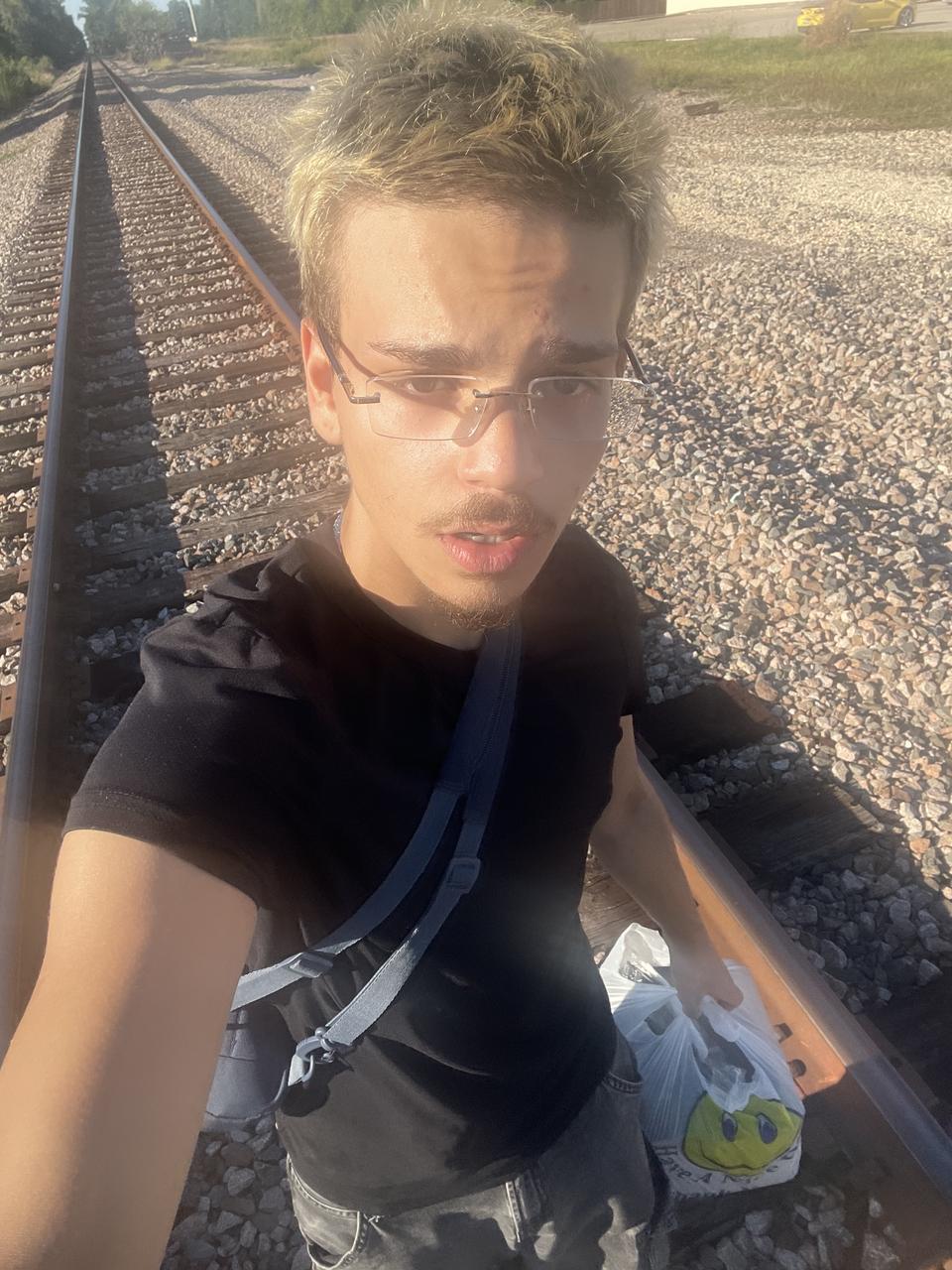 Profile photo 4 of 4