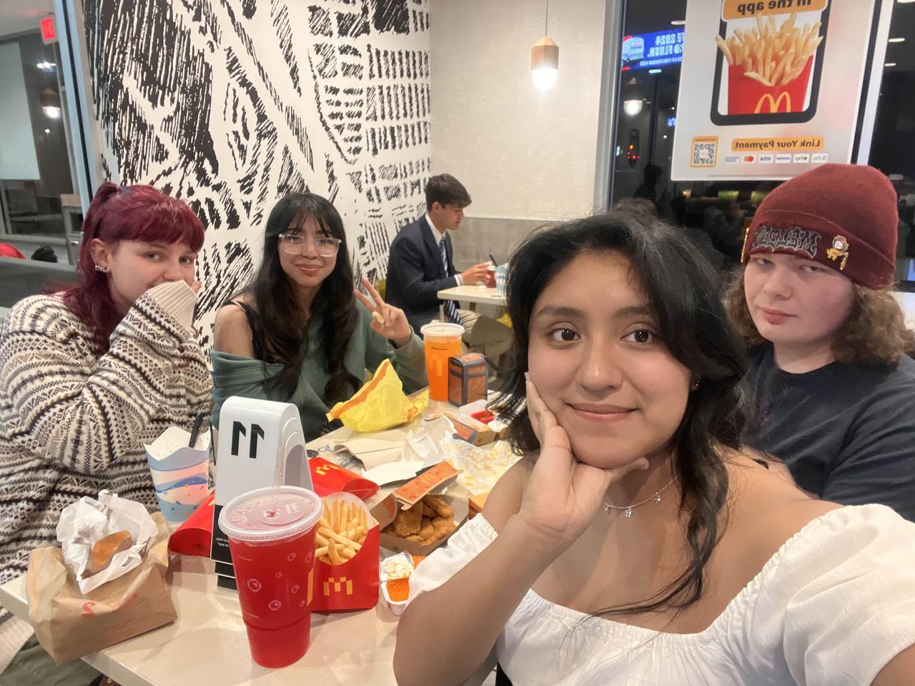 Profile photo 7 of 8